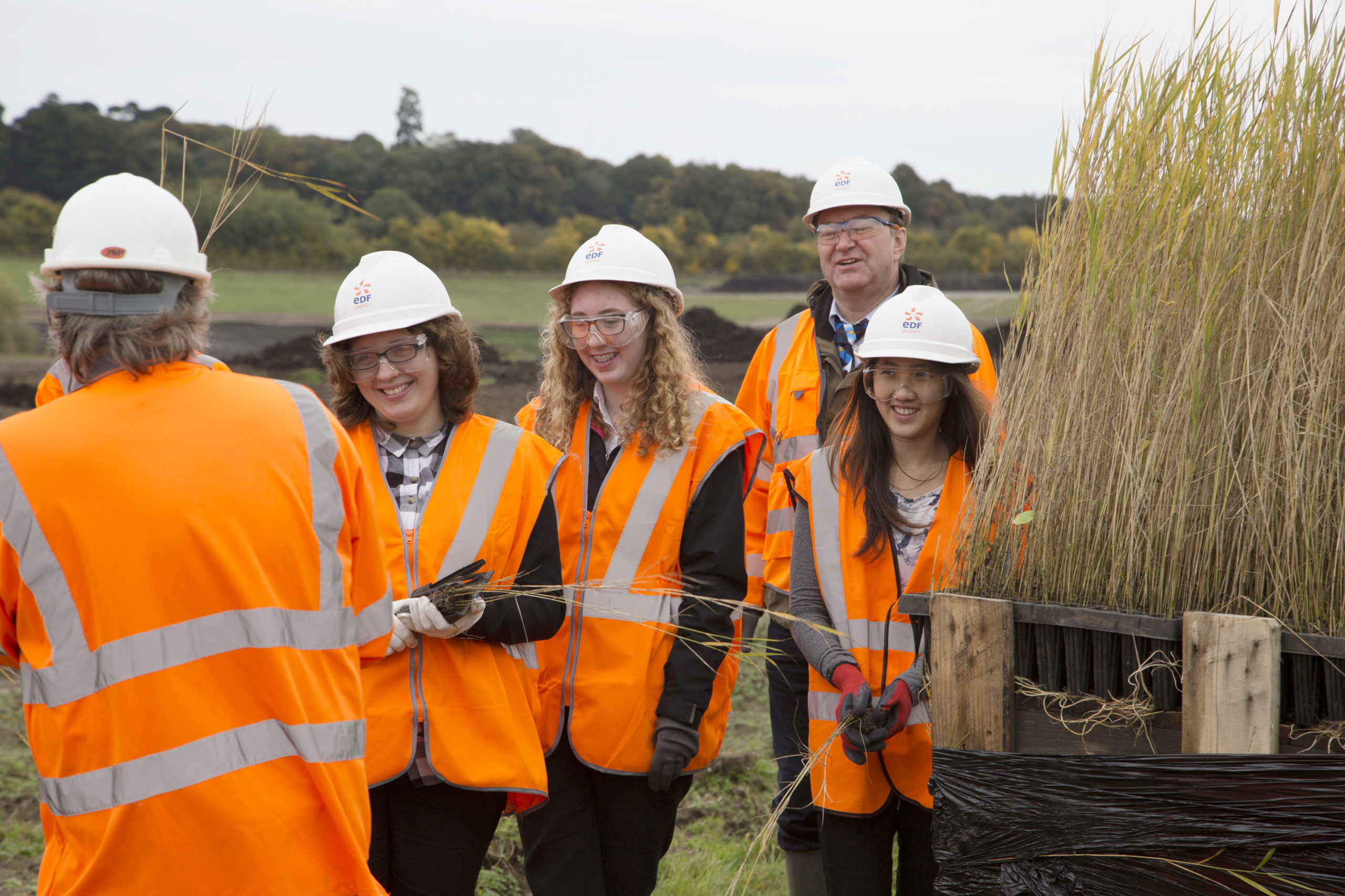 Suffolk students help create new wetland habitat Sizewell C